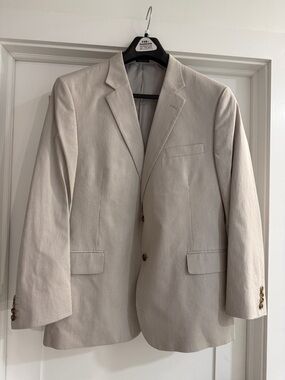 EUC Stafford Classic Fit Suit 48R